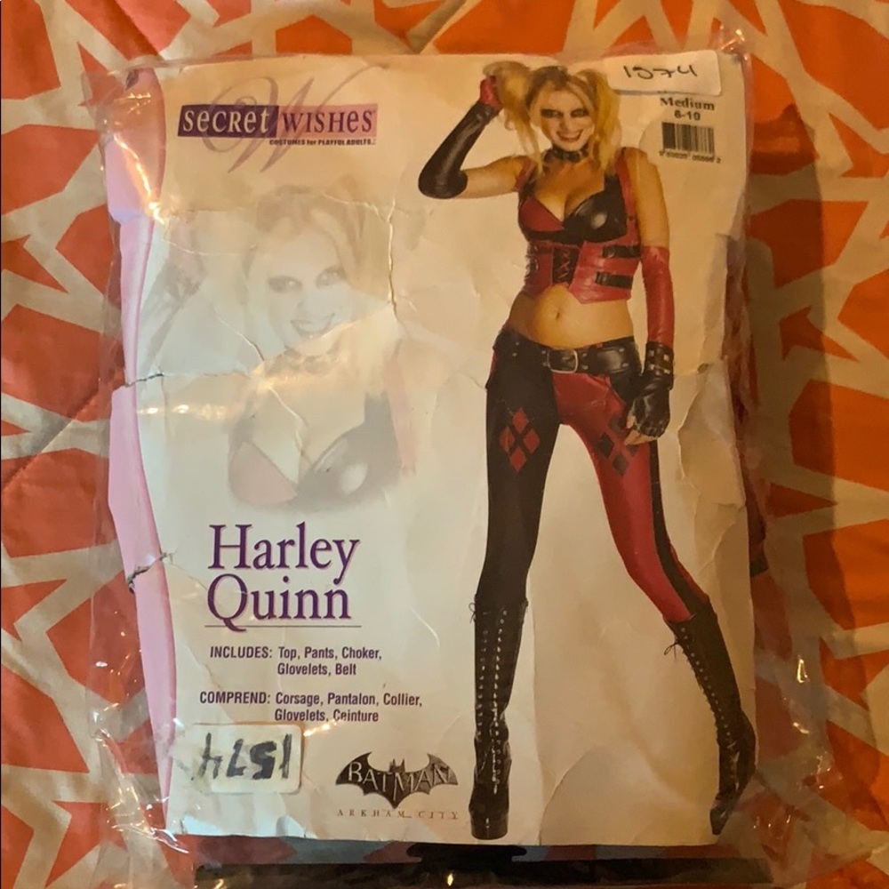 Harley Quinn Costume 👻